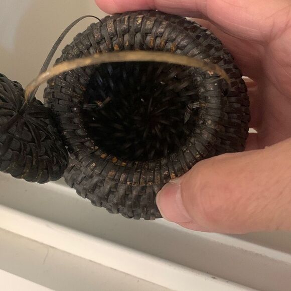 Hand Woven African Lidded Basket - Picture 3 of 4